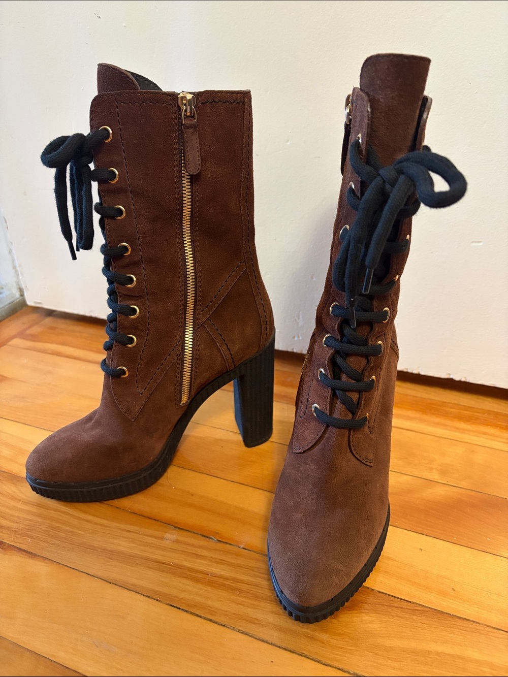 Tod’s brown suede lace up block heel ankle mid calf boots